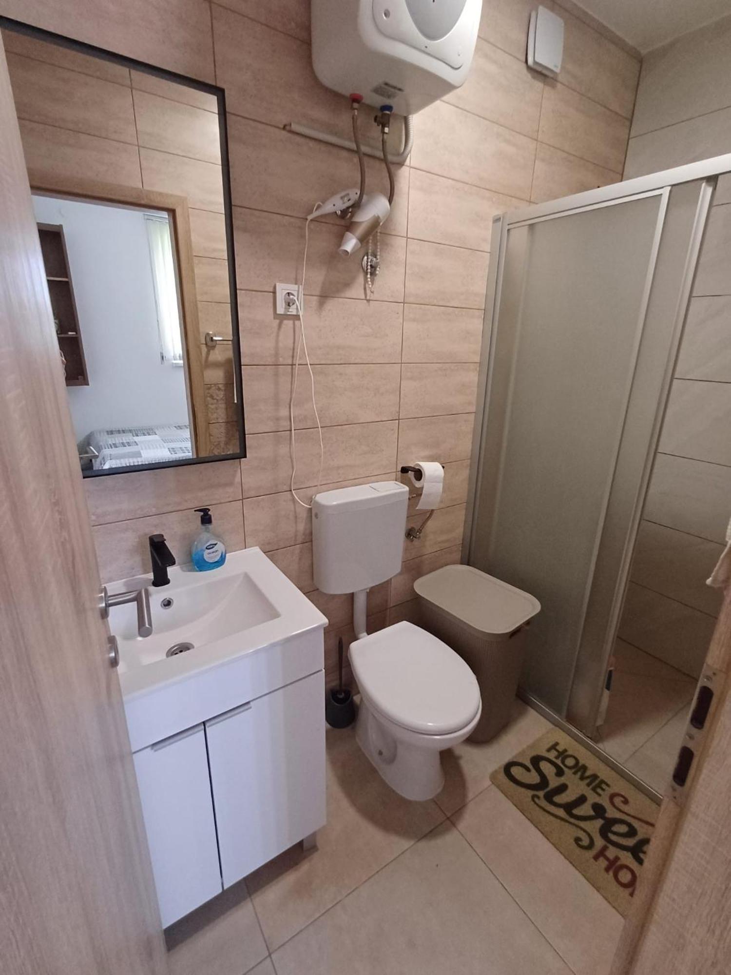 Apartments Jelka Banjol ภายนอก รูปภาพ