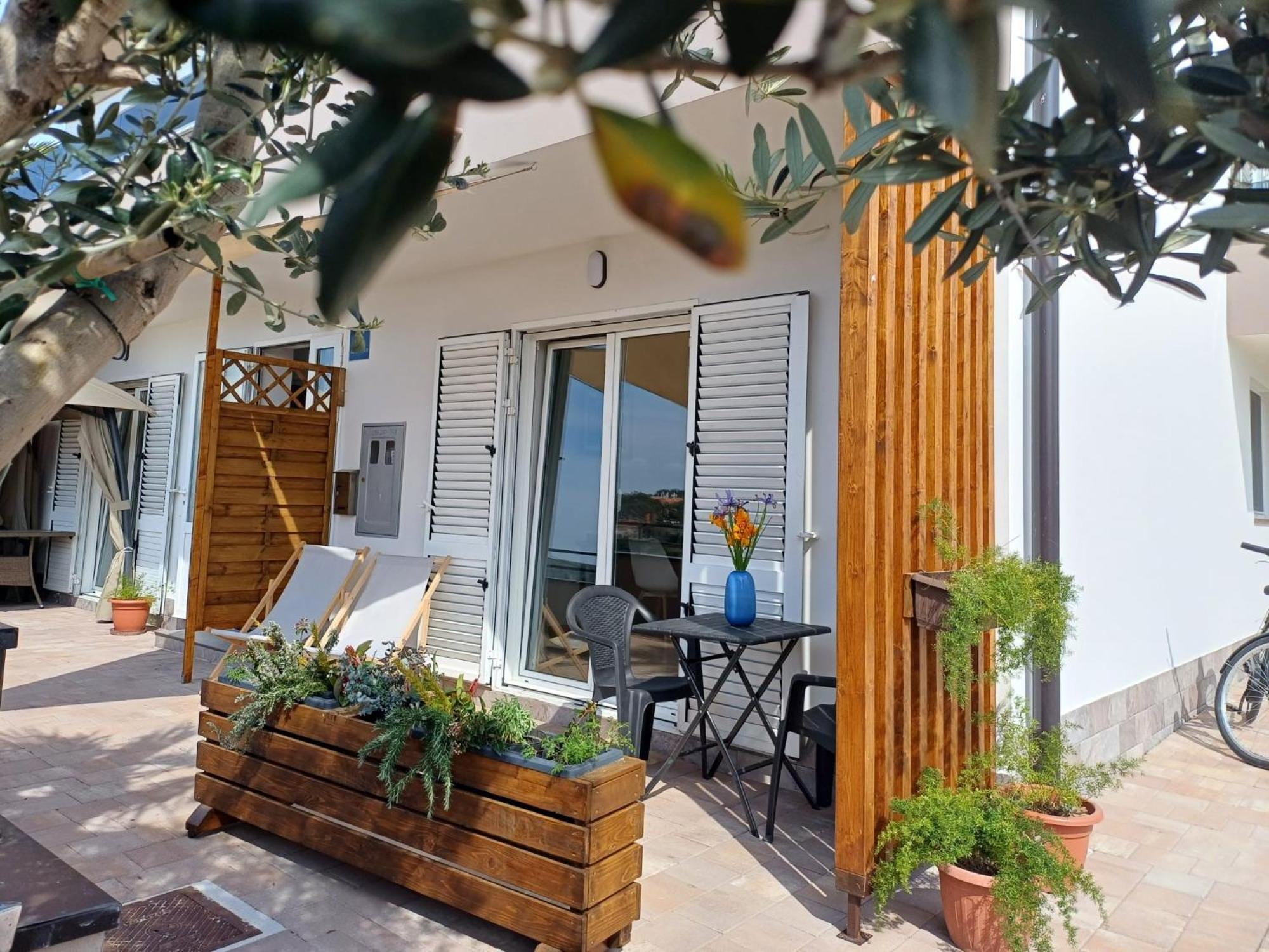 Apartments Jelka Banjol ภายนอก รูปภาพ