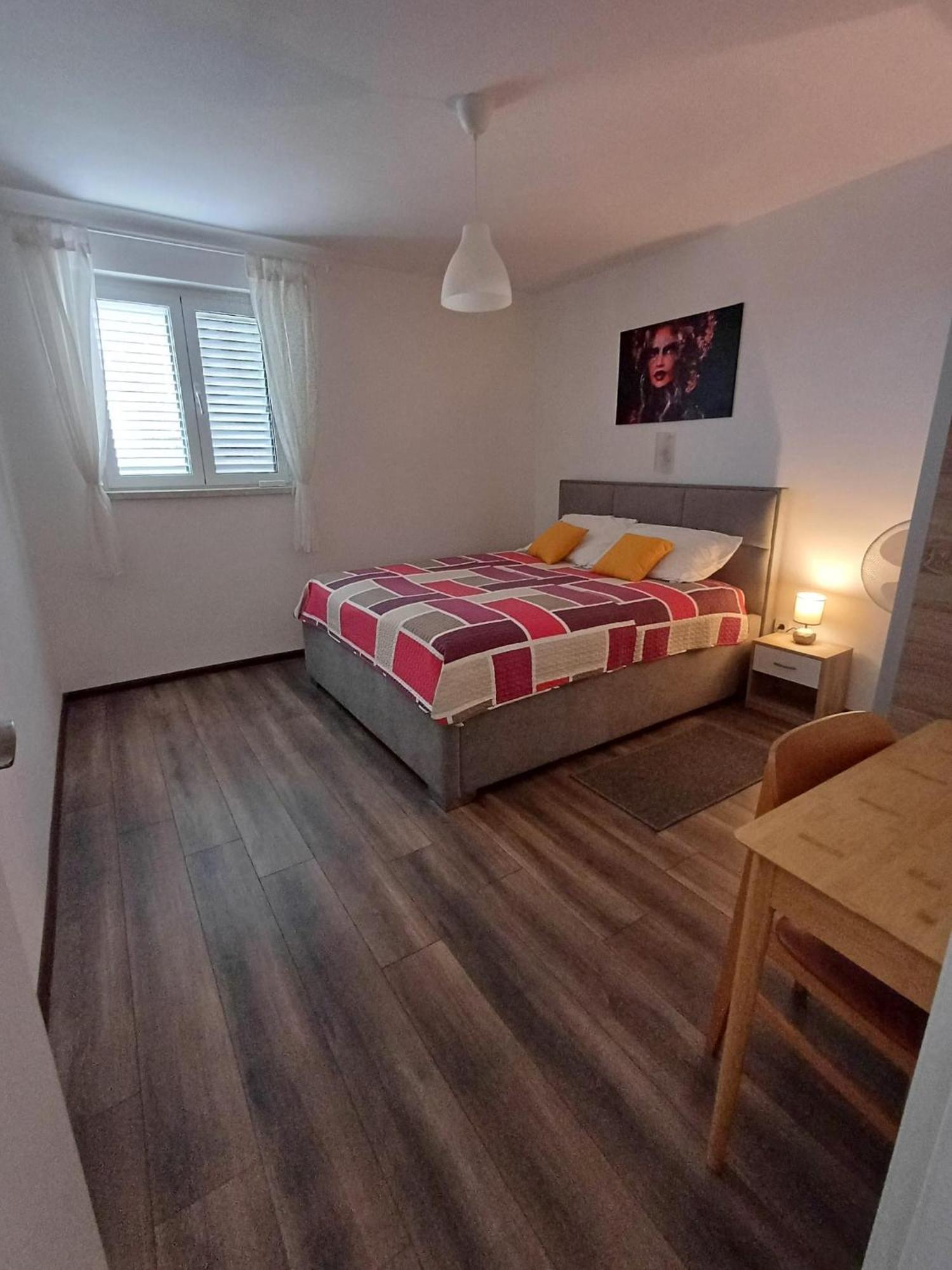 Apartments Jelka Banjol ภายนอก รูปภาพ